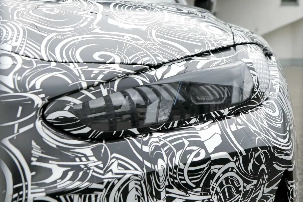 BMW M3 2024, ecco il nuovo facelift [Foto Spia] (14)