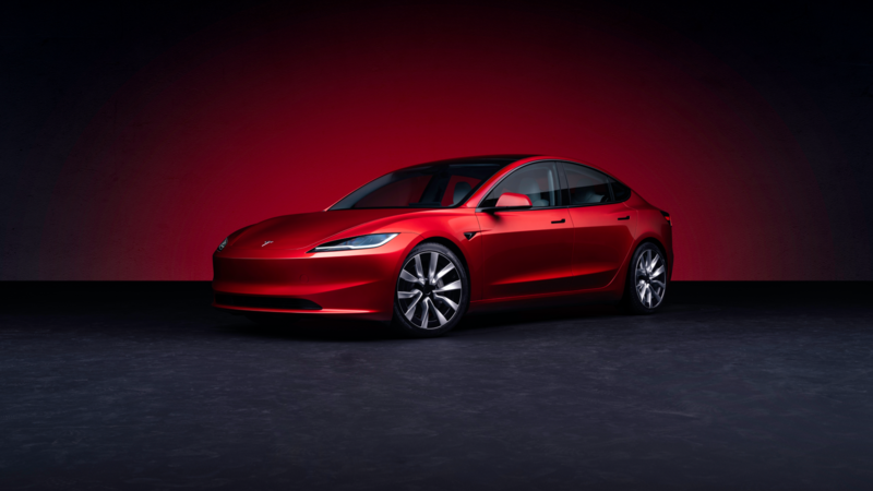 La nuova Tesla Model 3 2024