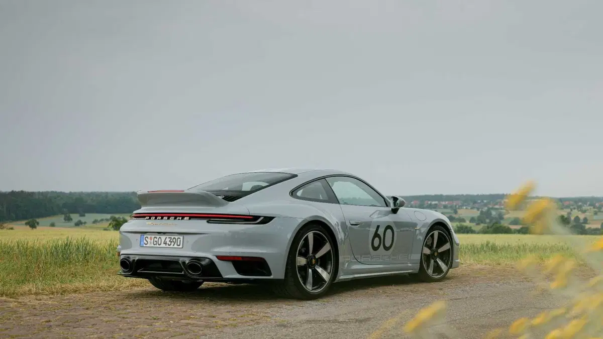 Porsche 911 Coupé Sport Classic (2)