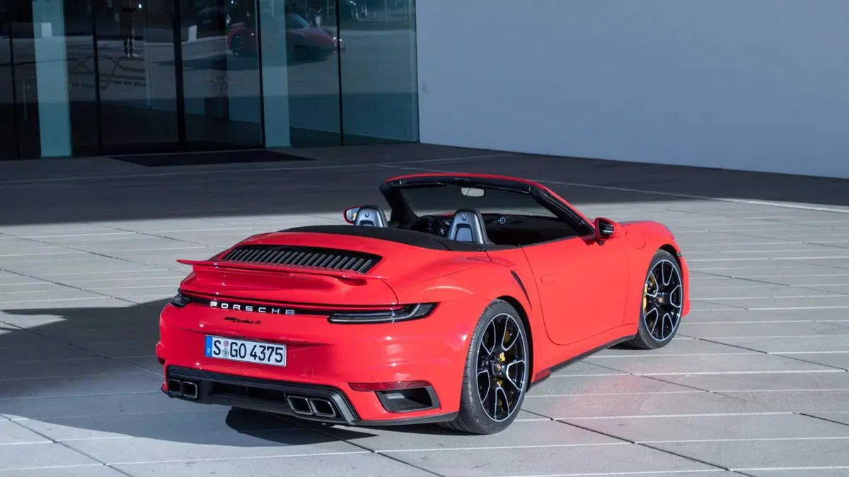 Porsche 911 Cabrio Cabrio 3.7 Turbo S auto (5)