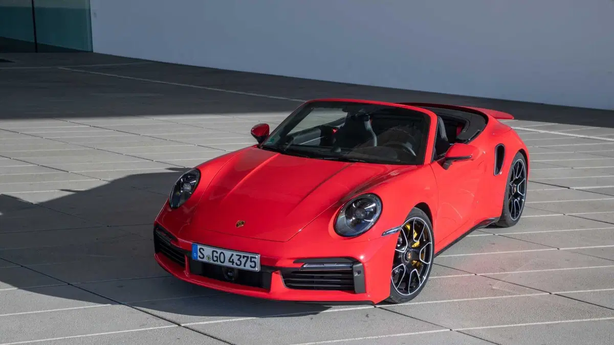 Porsche 911 Cabrio Cabrio 3.7 Turbo S auto (2)