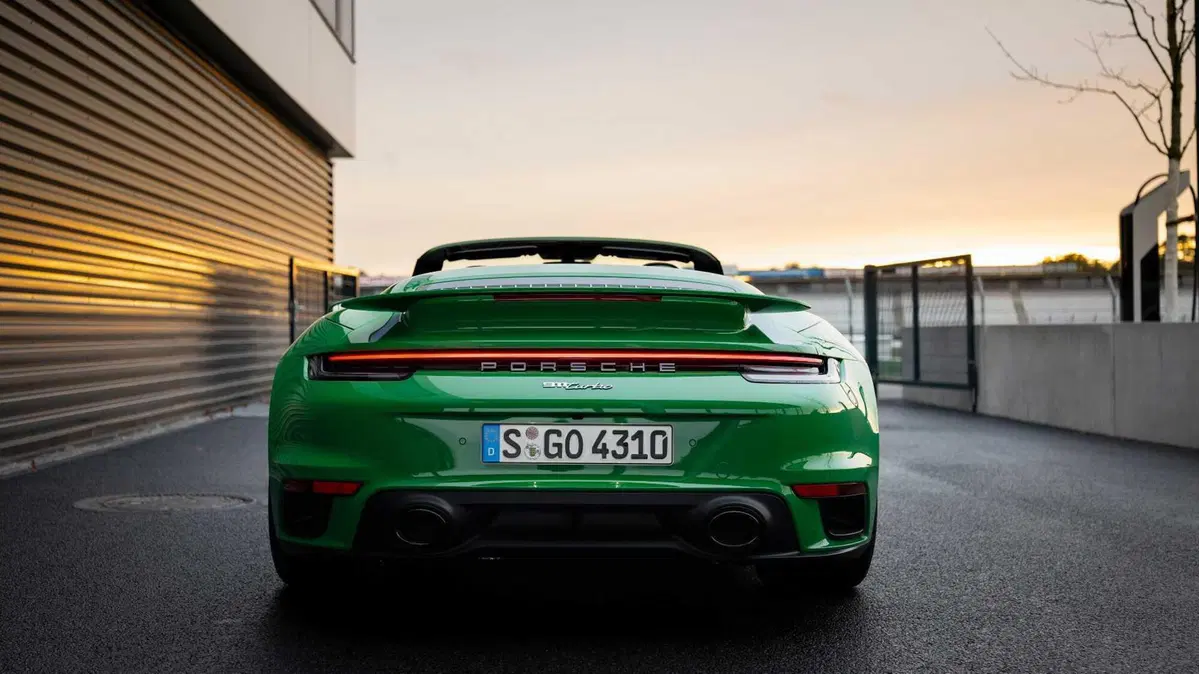 Porsche 911 Cabrio Cabrio 3.7 Turbo auto (5)