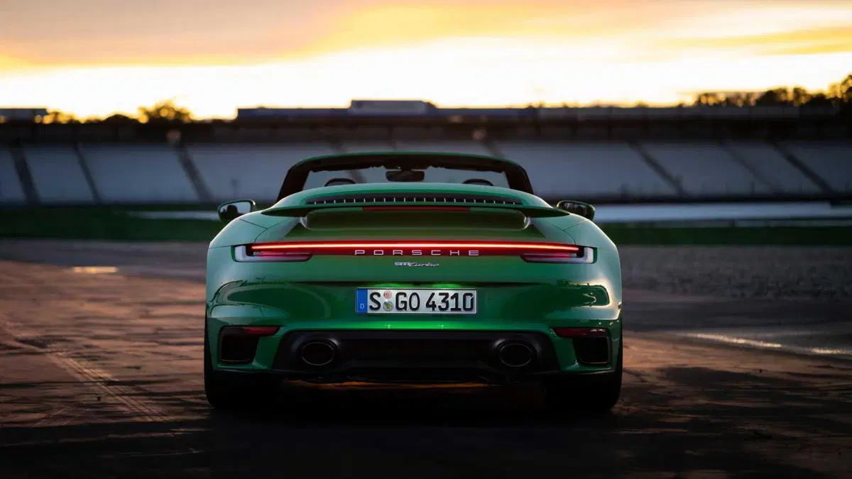 Porsche 911 Cabrio Cabrio 3.7 Turbo auto (8)