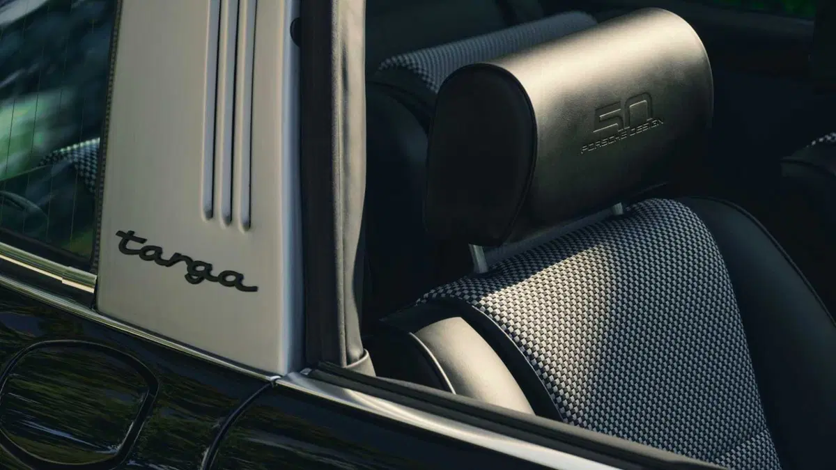 Porsche 911 Cabrio Targa 3.0 4 50Y Porsche Design auto (7)