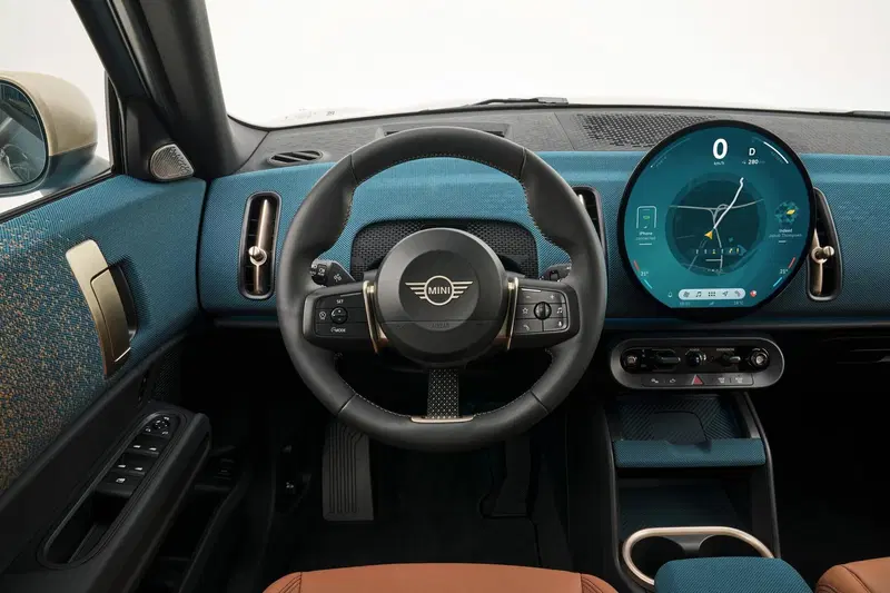 L'interno della nuova Mini Coutryman