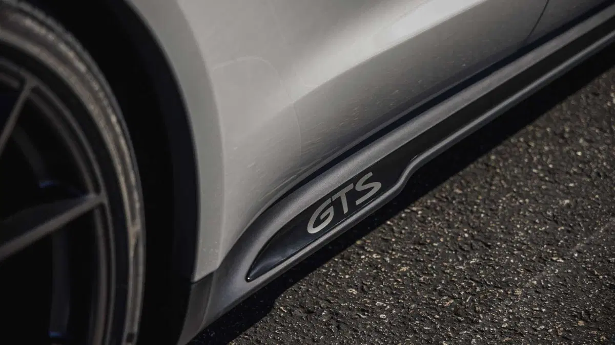 Porsche Taycan GTS (13)