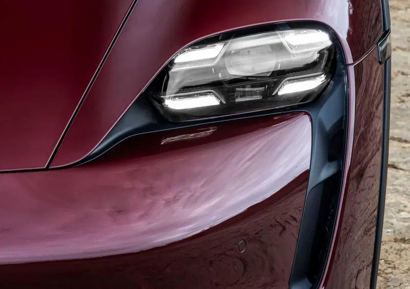Porsche Taycan Cross Turismo (29)