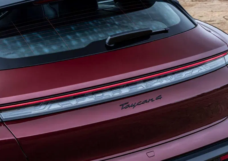 Porsche Taycan Cross Turismo (30)