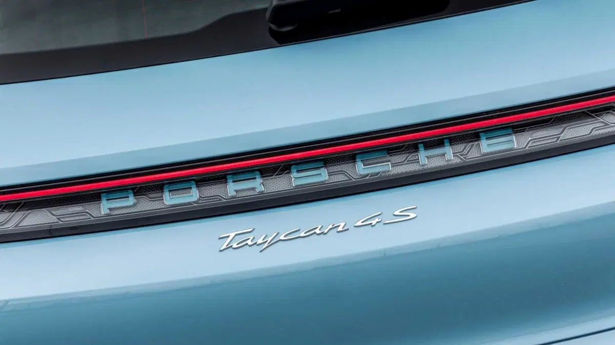 Porsche Taycan Cross Turismo 4S Cross Turismo (12)