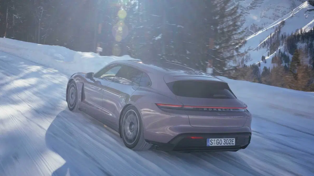 Porsche Taycan Sport Turismo Sport Turismo 5p.ti (14)