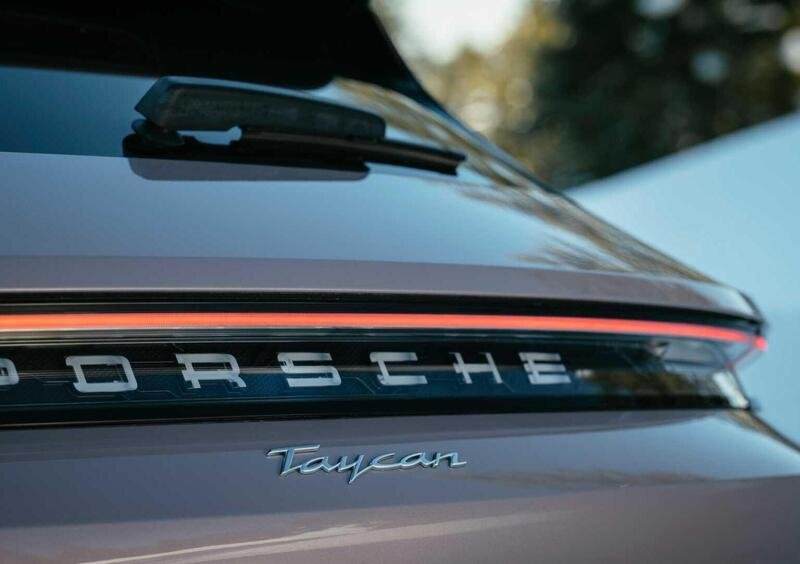 Porsche Taycan Sport Turismo (13)