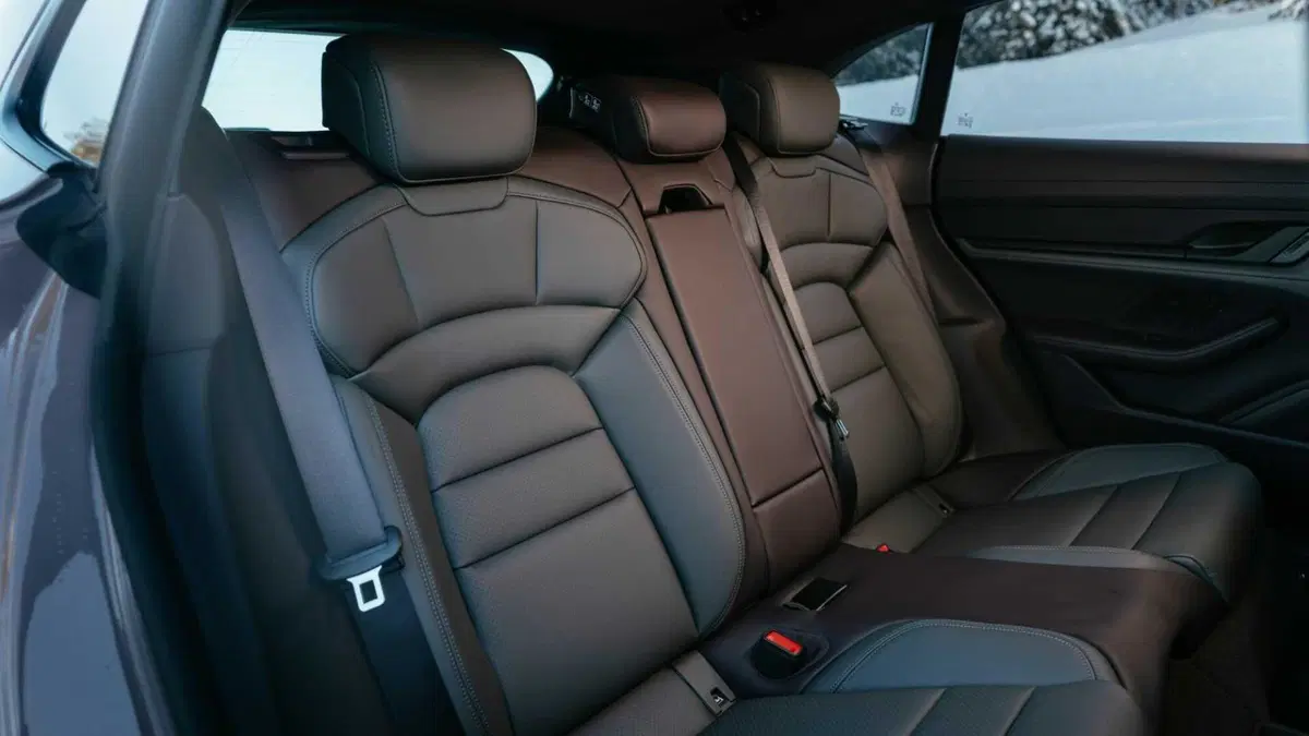 Porsche Taycan Sport Turismo Sport Turismo 5p.ti (18)