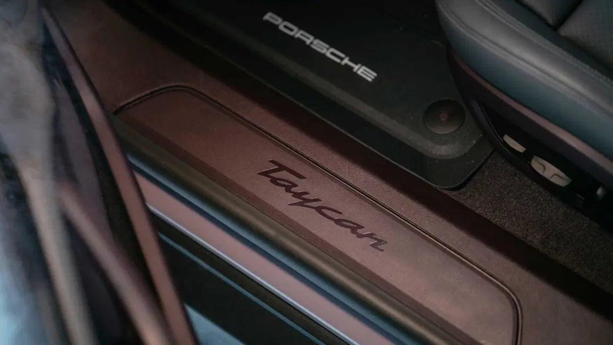 Porsche Taycan Sport Turismo Sport Turismo 5p.ti (25)