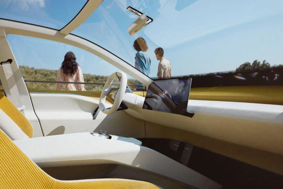 BMW Neue Klasse: come Tesla (unica ECU) ma legata alle tradizioni [VIDEO] (6)