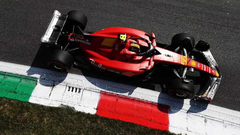 F1, GP d'Italia 2023. Risultati FP3: la Ferrari di Sainz &egrave; pi&ugrave; veloce di Verstappen