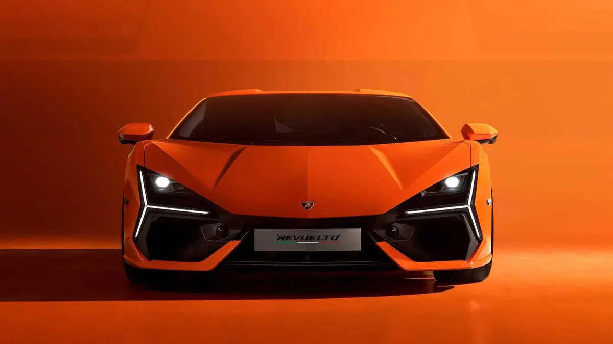 Lamborghini Revuelto (8)