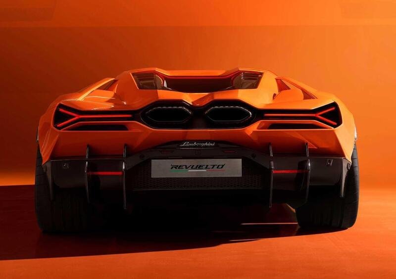 Lamborghini Revuelto (2023-->>) (9)