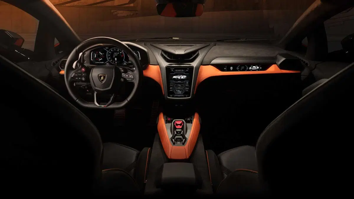 Lamborghini Revuelto (12)