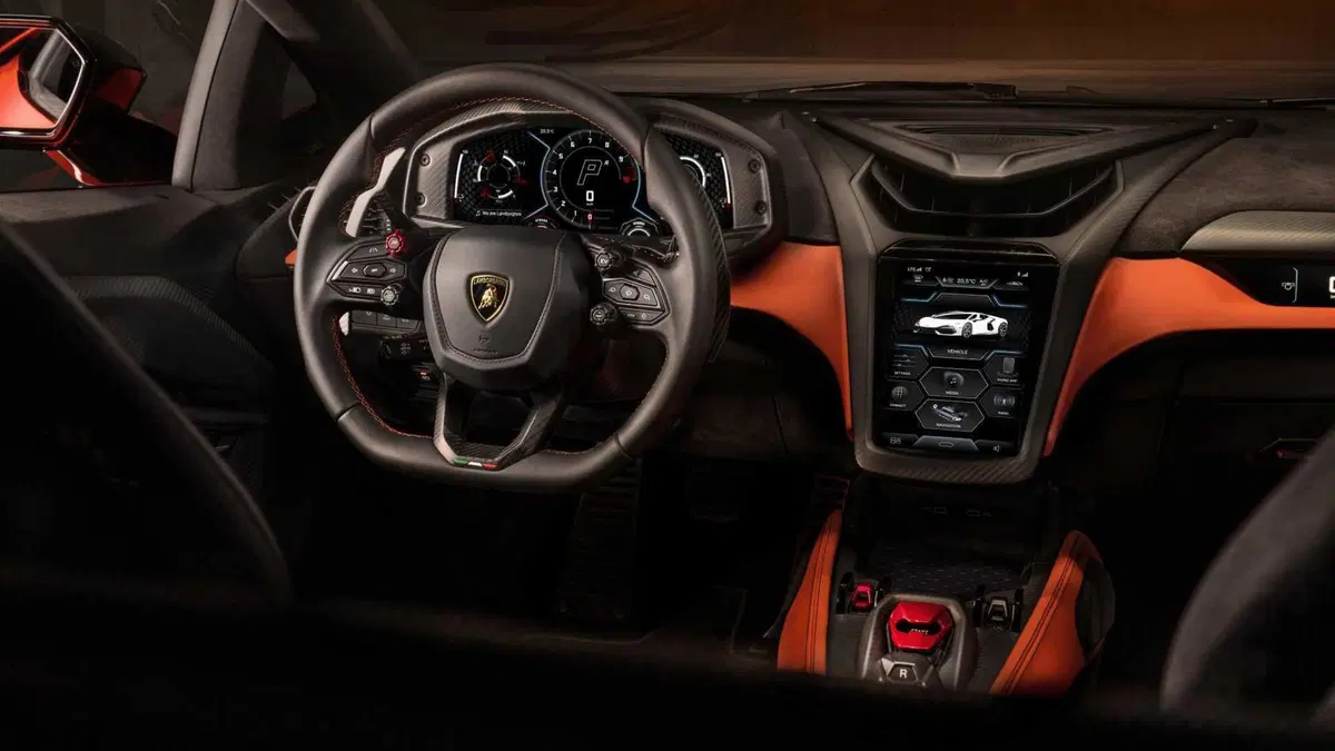 Lamborghini Revuelto (14)