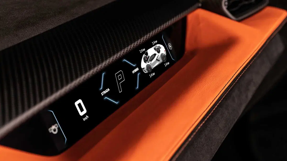 Lamborghini Revuelto (20)