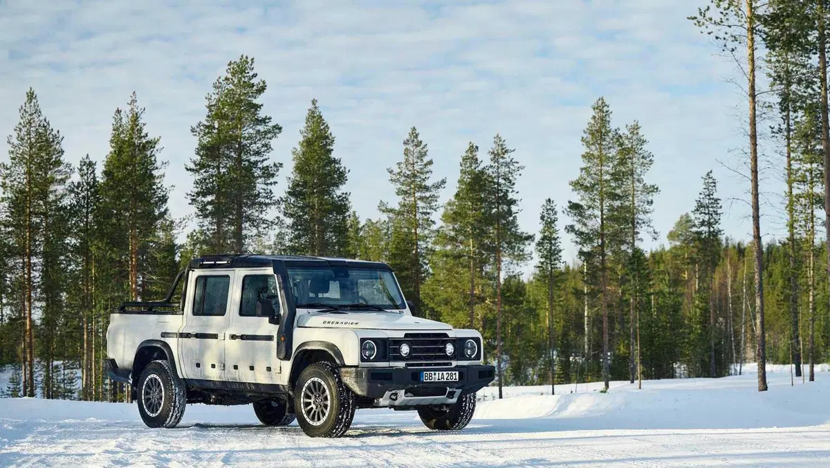 Ineos Grenadier Pick-up (2023-->>) (3)