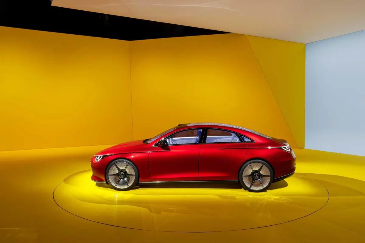 Mercedes Concept CLA Class: nuova generazione da 750 km in elettrico (4)
