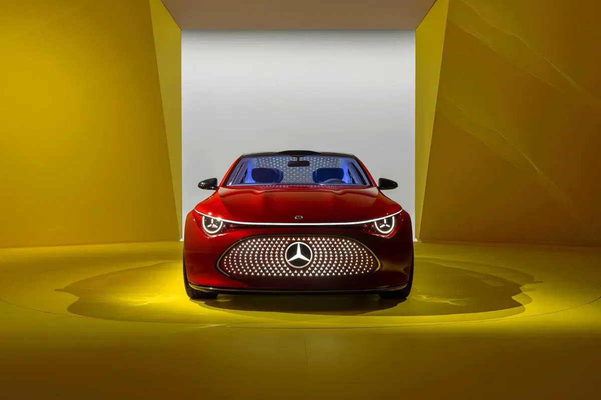 Mercedes Concept CLA Class: nuova generazione da 750 km in elettrico (5)