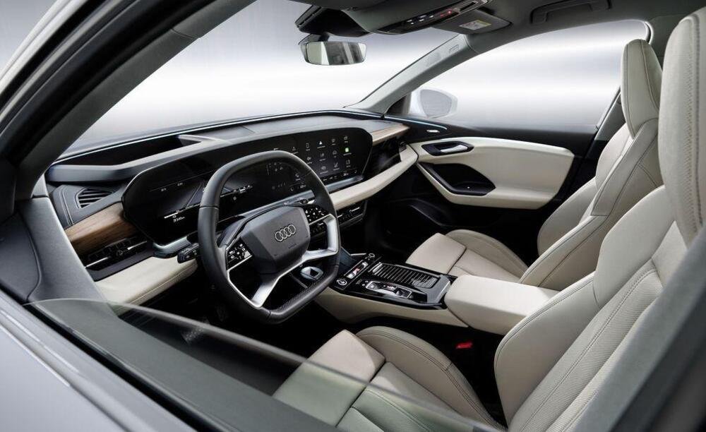 Interni Audi Q6 e-tron
