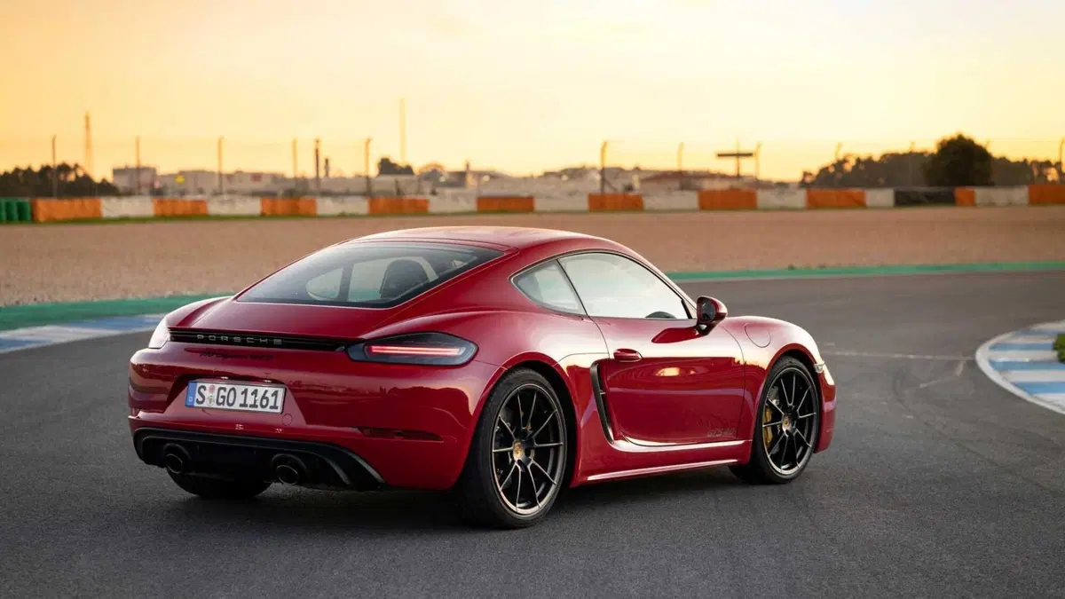 Porsche 718 Cayman  Cayman 4.0 GT4 RS pdk (19)