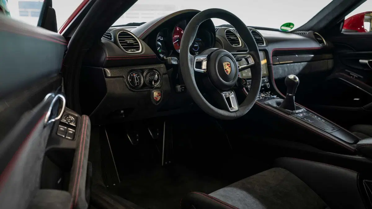 Porsche 718 Cayman  Cayman 4.0 GT4 RS pdk (23)