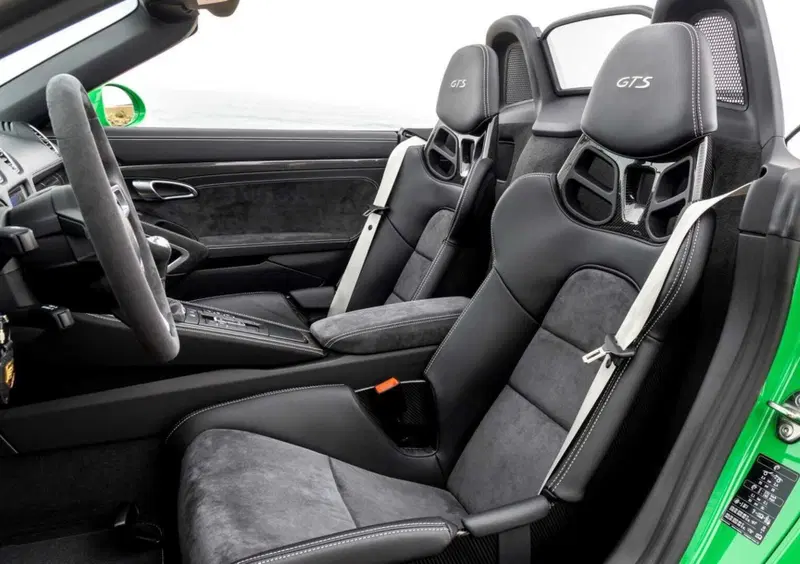 Porsche 718 Boxster  (9)