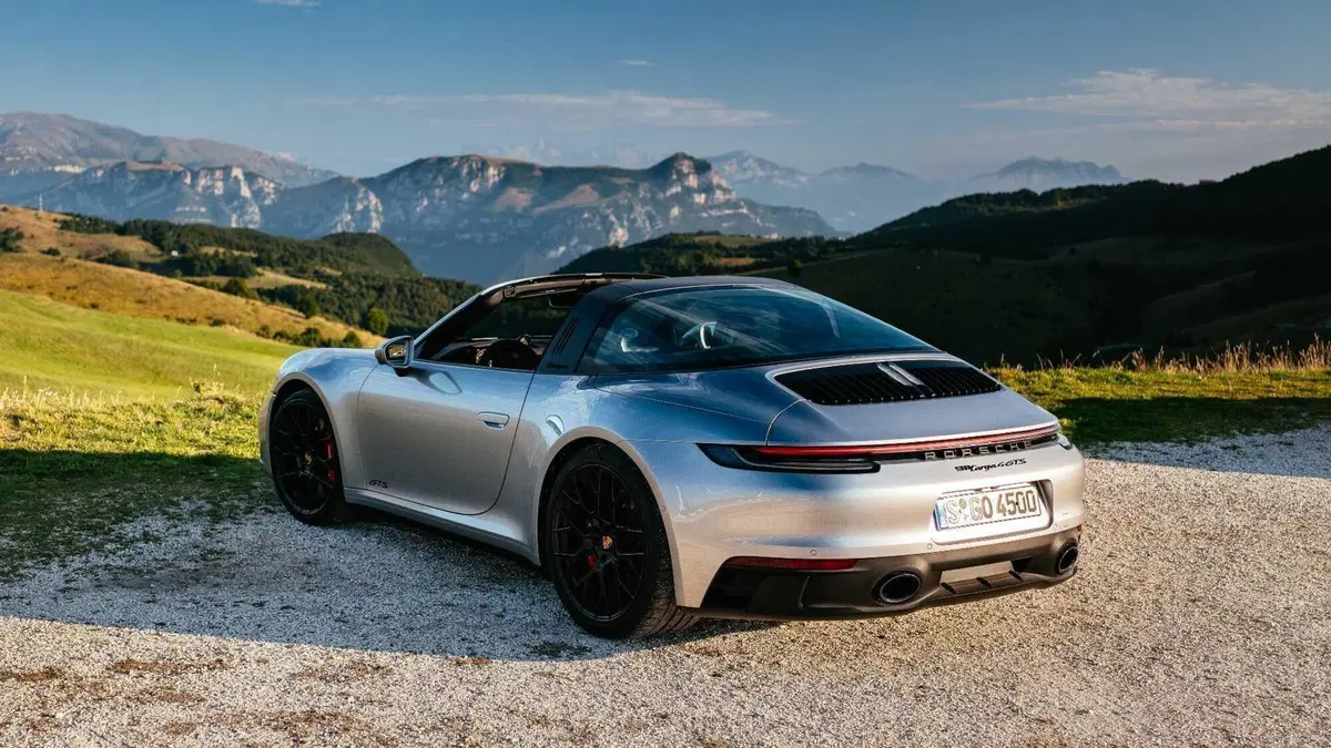 Porsche 911 Cabrio Targa 3.0 4 GTS auto (2)