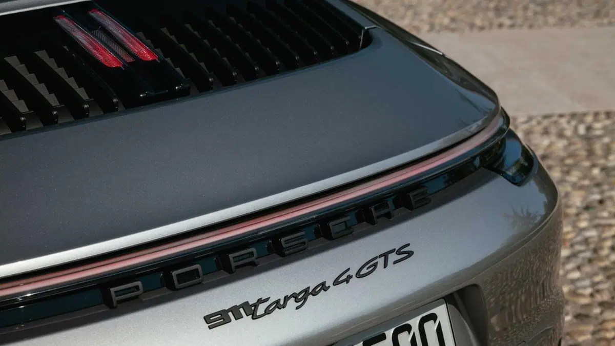 Porsche 911 Cabrio Targa 3.0 4 GTS auto (12)