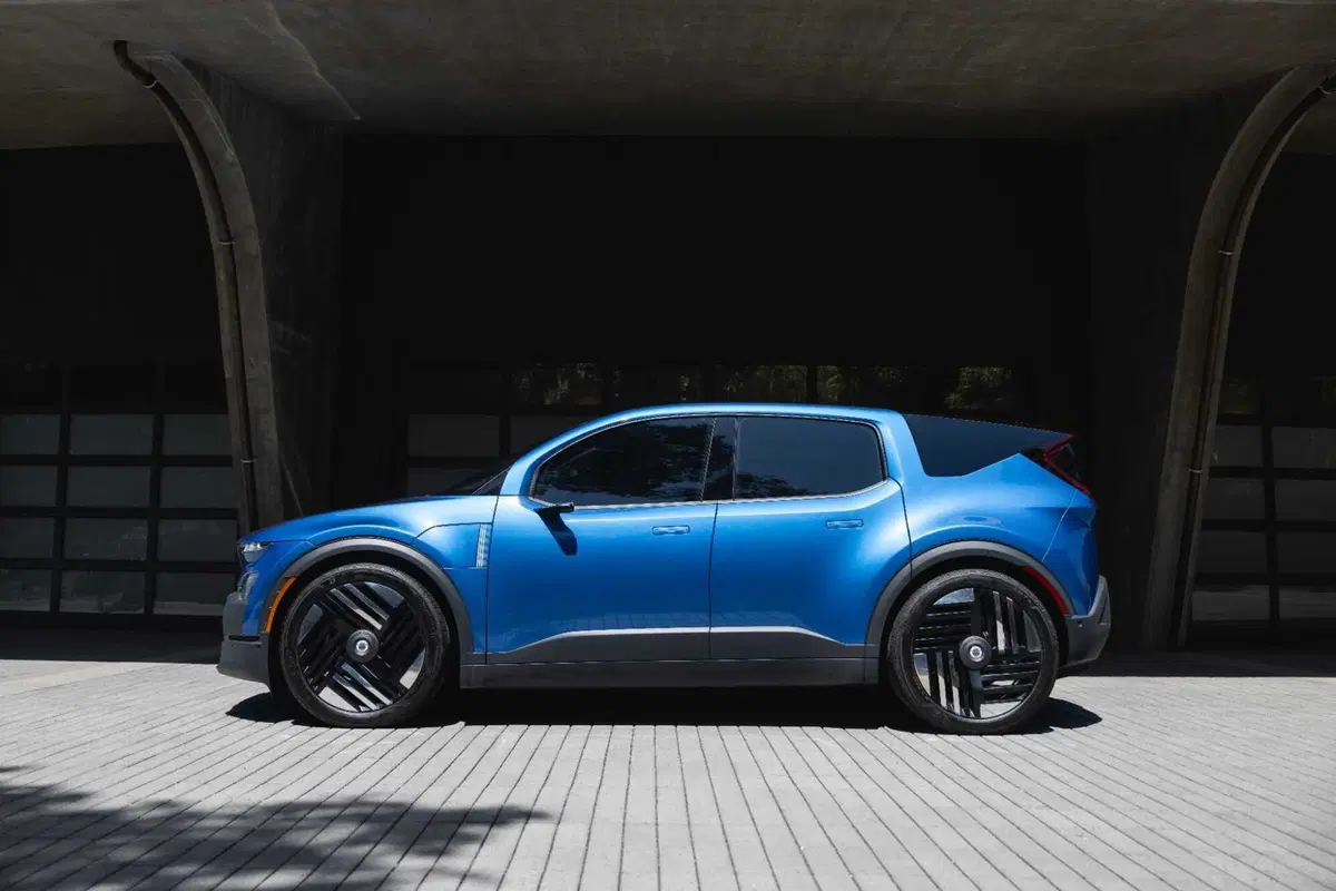 Fisker: la citycar Pear, il pick-up Alaska e la supercar Ronin  (4)