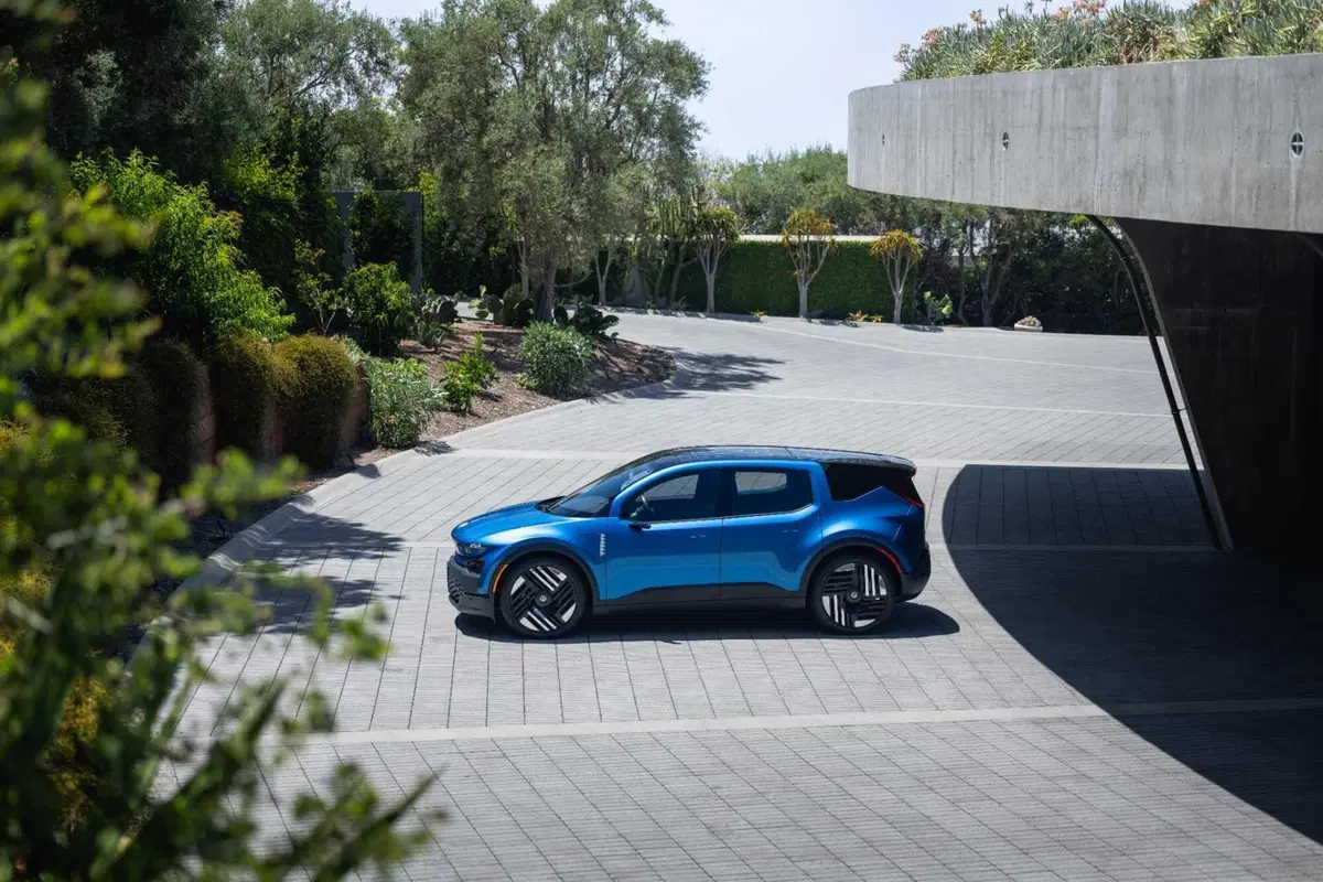 Fisker: la citycar Pear, il pick-up Alaska e la supercar Ronin  (7)