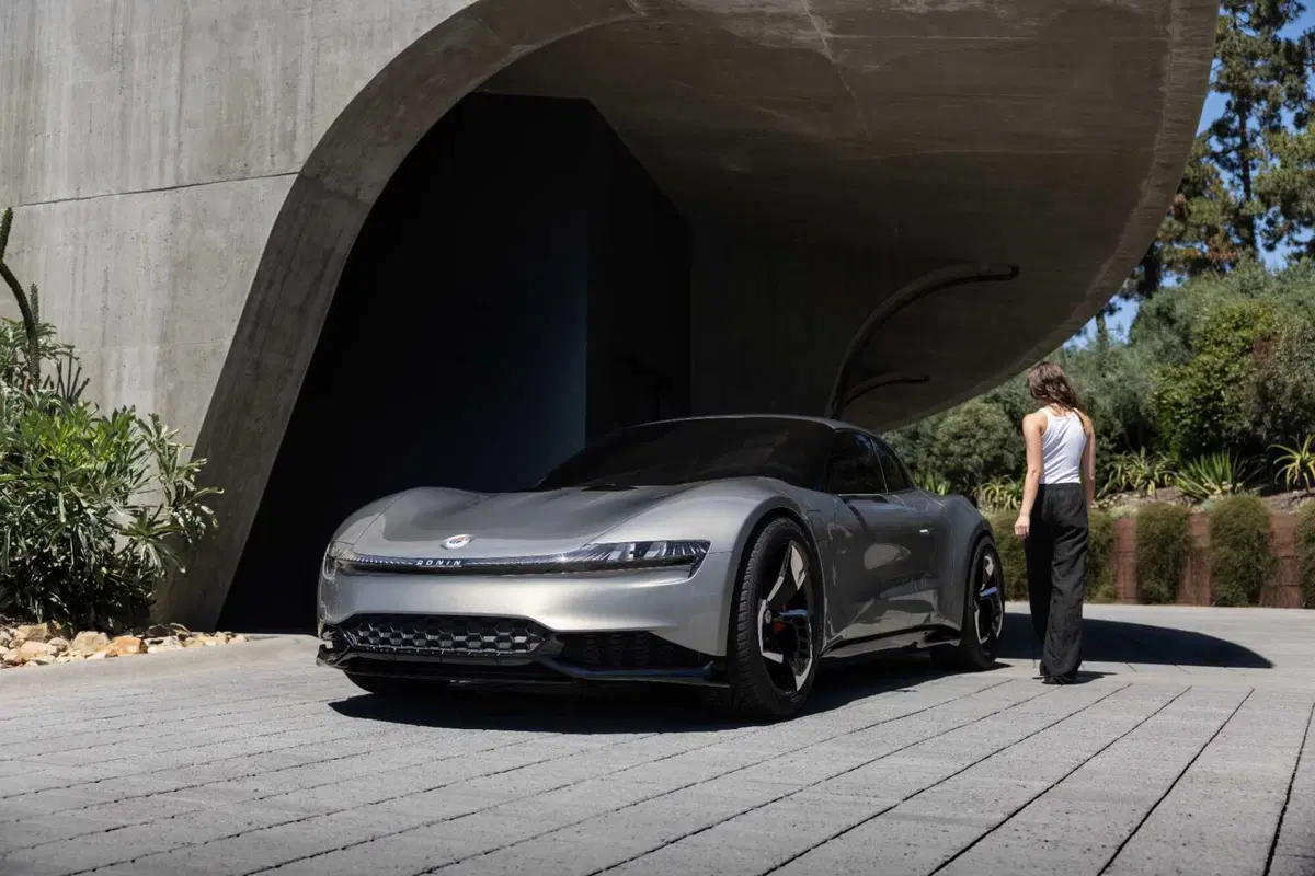 Fisker: la citycar Pear, il pick-up Alaska e la supercar Ronin  (9)