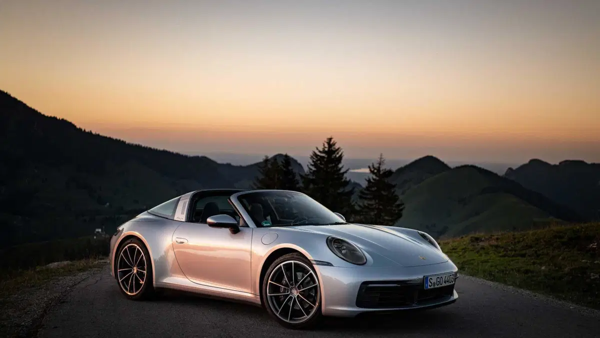 Porsche 911 Cabrio Targa 3.0 4 auto (3)