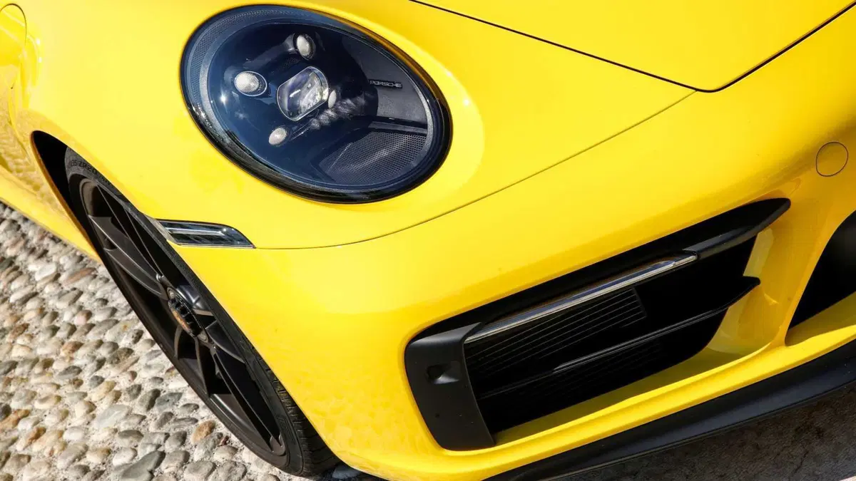 Porsche 911 Cabrio Cabrio 3.0 Carrera S auto (9)