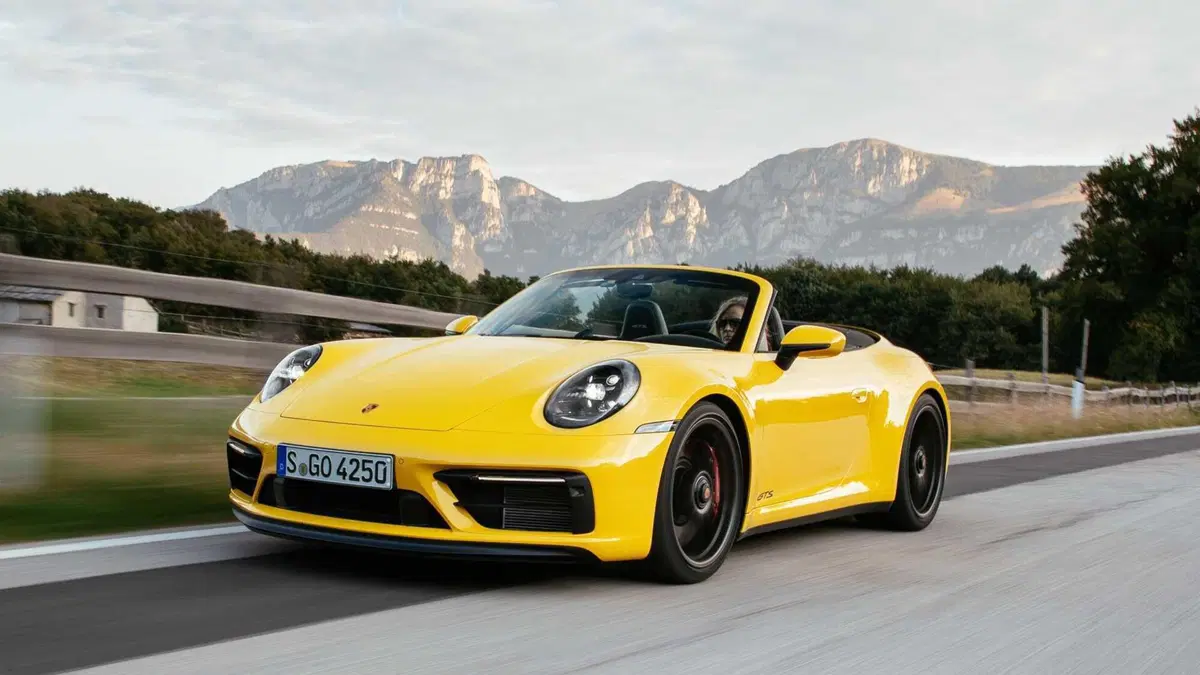 Porsche 911 Cabrio Cabrio 3.0 Carrera S auto (3)
