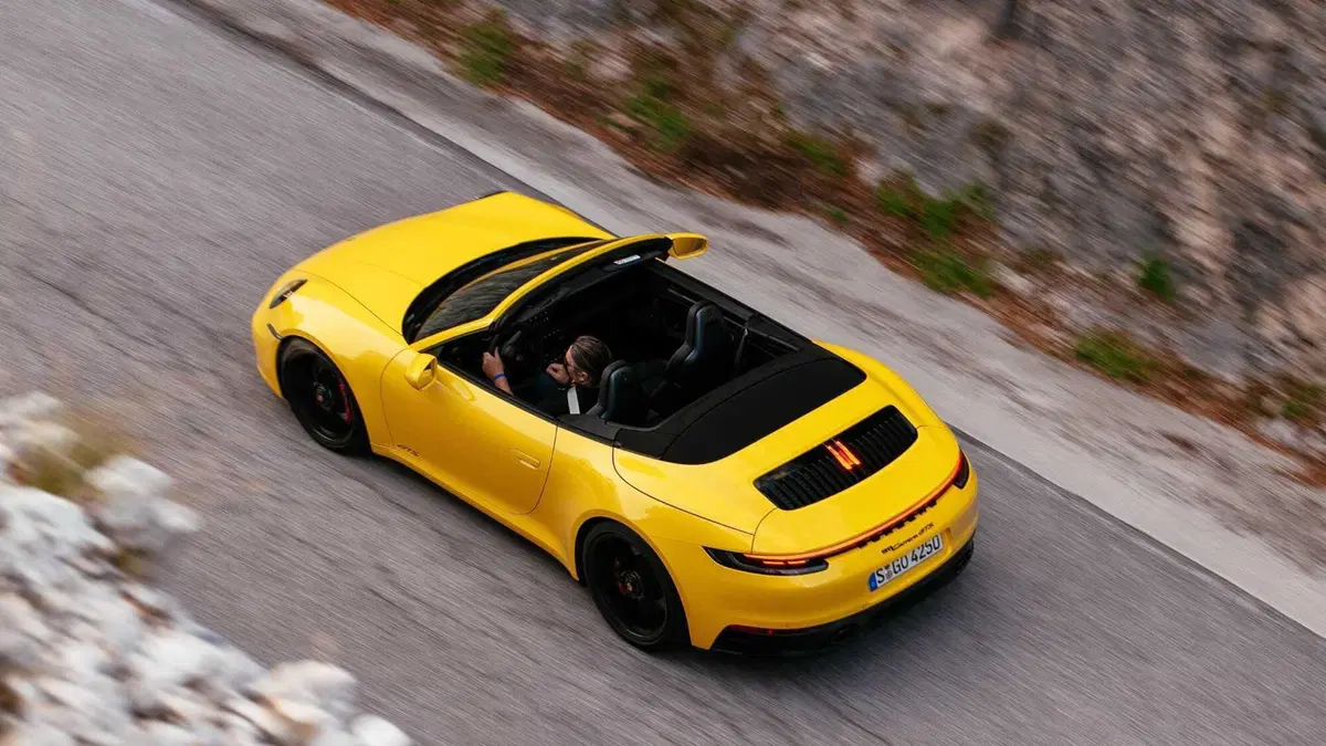 Porsche 911 Cabrio Cabrio 3.0 Carrera S auto (6)