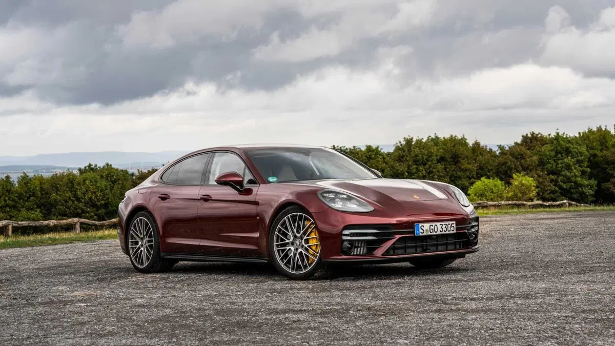Porsche Panamera 4.0 Turbo S auto (2)