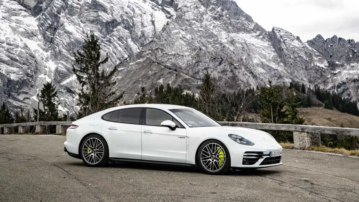 Porsche Panamera 4.0 Turbo S e-hybrid auto (2)