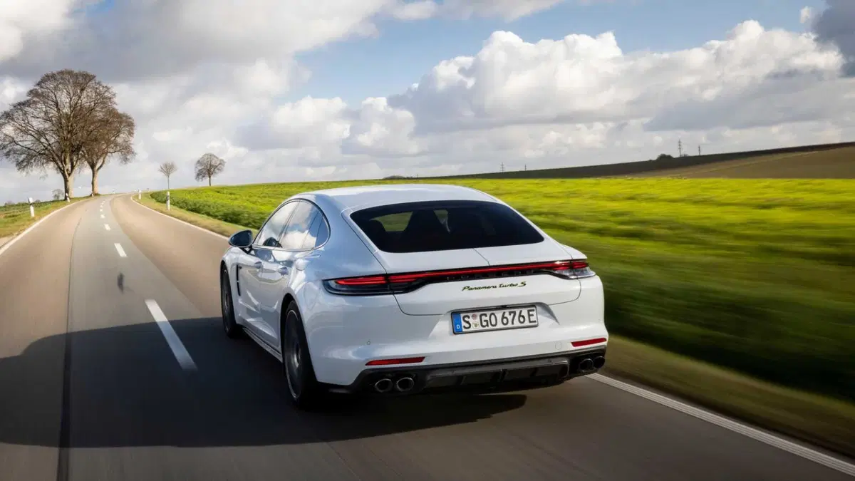 Porsche Panamera 4.0 Turbo S e-hybrid auto (5)