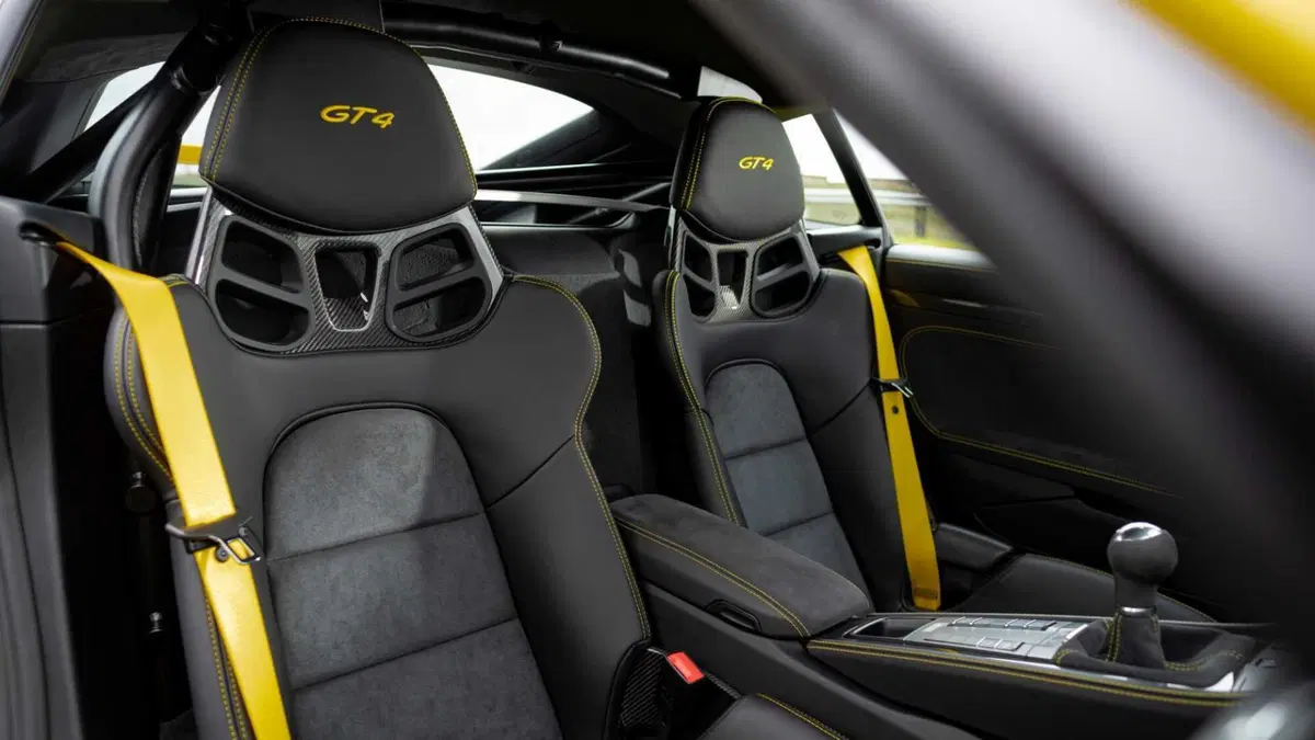 Porsche 718 Cayman  Cayman 4.0 GT4 (13)