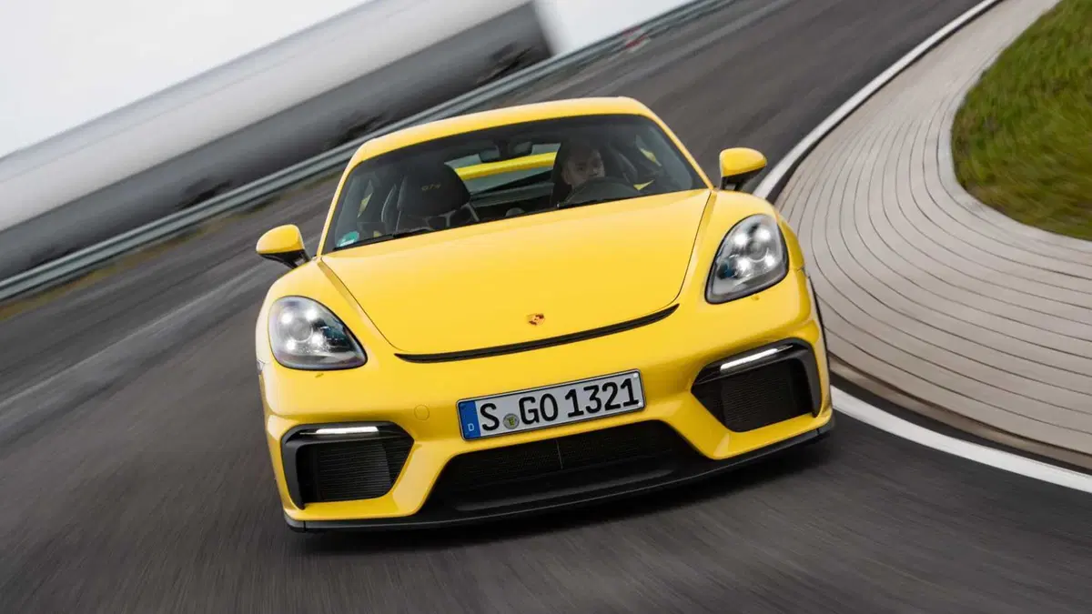 Porsche 718 Cayman  Cayman 4.0 GT4 (3)