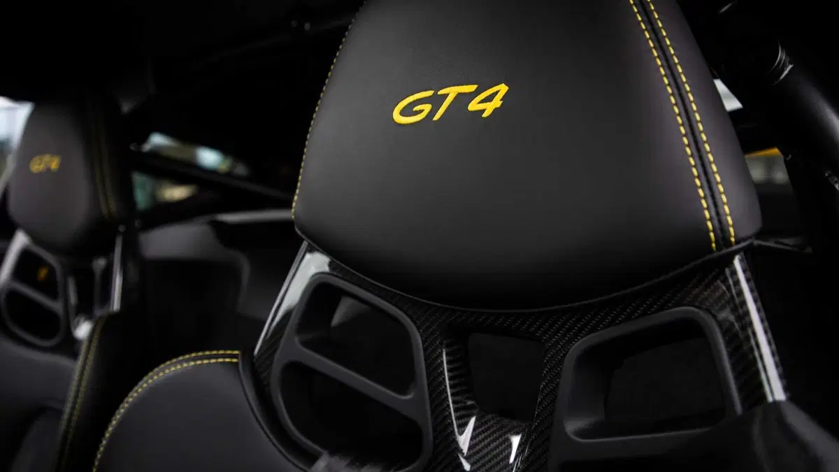 Porsche 718 Cayman  Cayman 4.0 GT4 (17)