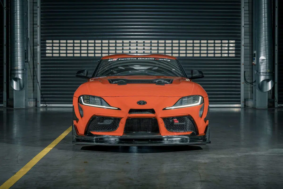 Toyota GR Supra GT4 da sogno: edizione limitata per il 100° esemplare (9)