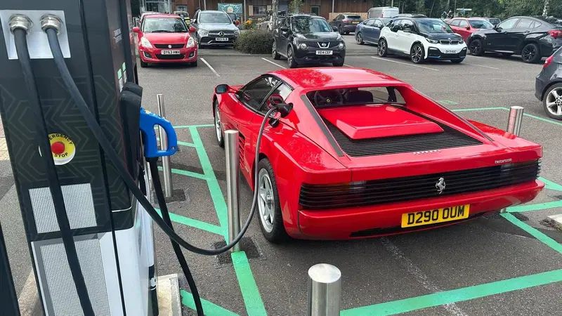 Ferrari "Teslarossa", elettrica: quando il restomod ti scappa di mano