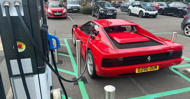 Ferrari "Teslarossa", elettrica: quando il restomod ti scappa di mano