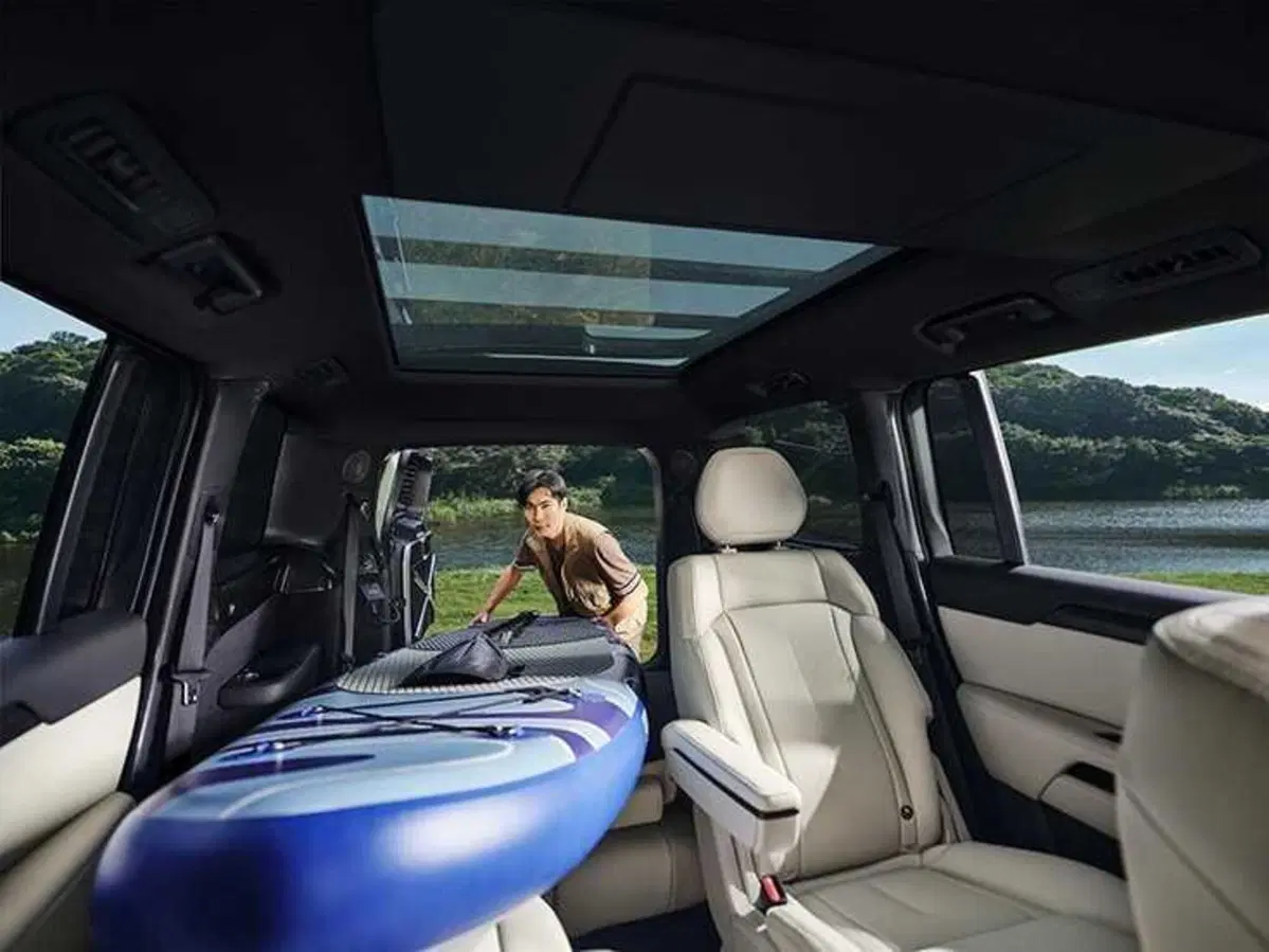 Copie cinesi: Pininfarina disegna una Defender gigante, la Polestones 01 [VIDEO]